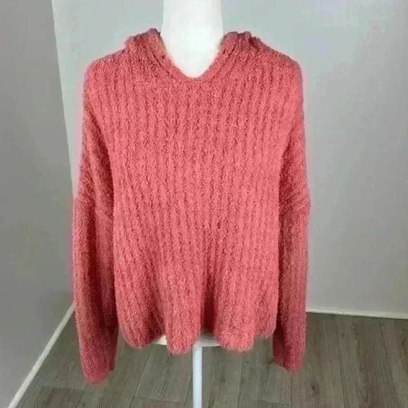 SO Pink Sherpa Like Pullover Sweater Size Large - Picture 1 of 9